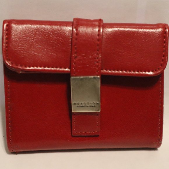 Reaction Kenneth Cole - Red Wallet For Cards, ID, pictures, bills, coins. Red - Picture 1 of 6